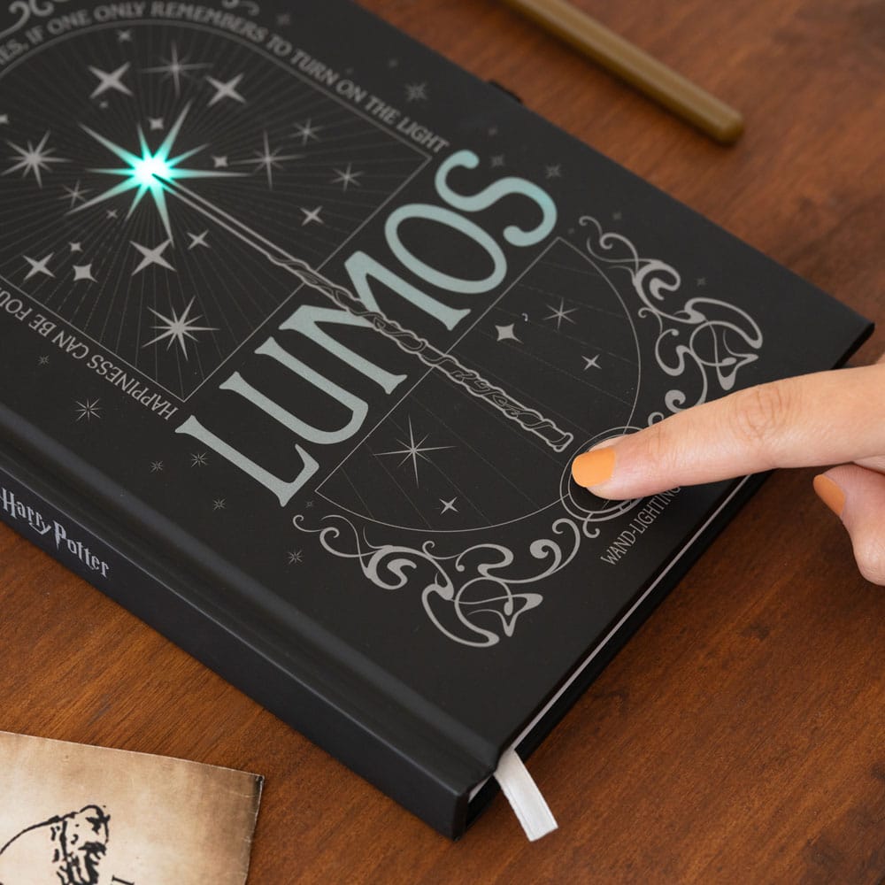Harry Potter Premium Notizbuch A5 mit Licht Lumos Maxima - Versand: 7 Tage nach Bestellung