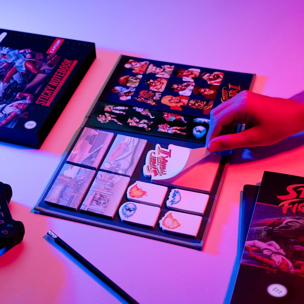 Street Fighter Premium Notizbuch mit Haftnotizen und Hülle A5  - Preorder - ETA: 27.07.2026