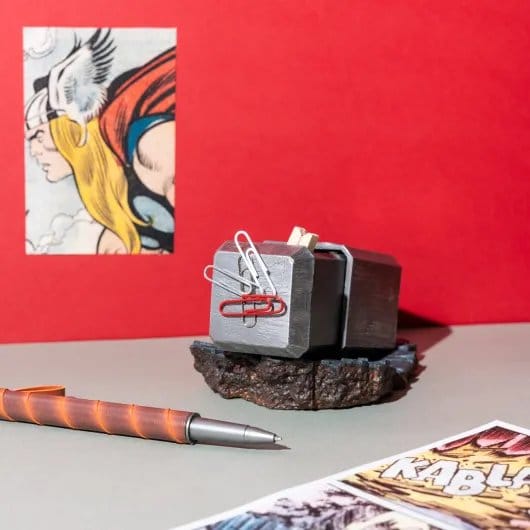 Marvel Thor Stift mit Halter Hammer - Preorder - ETA: 25.11.2026