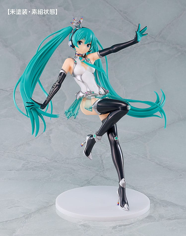 Hatsune Miku GT Project Plastic Model Kit Reincarnation Racing Miku: 2013 Ver. 19 cm  - Preorder - ETA: 25.06.2026