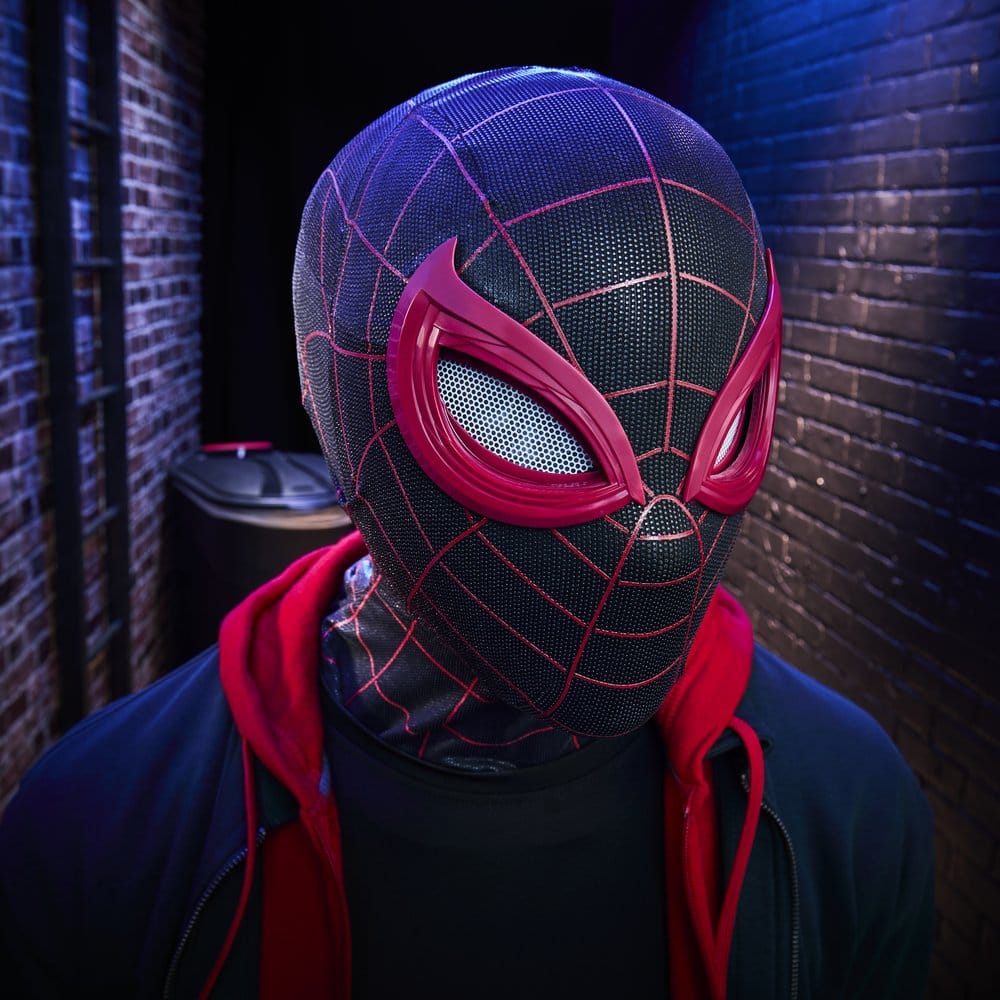 Spider-Man: Miles Morales Marvel Legends Elektronische Maske mit Fernbedienung - Preorder - ETA: 09.12.2026