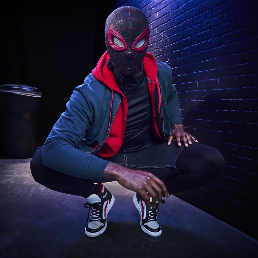 Spider-Man: Miles Morales Marvel Legends Elektronische Maske mit Fernbedienung - Preorder - ETA: 09.12.2026