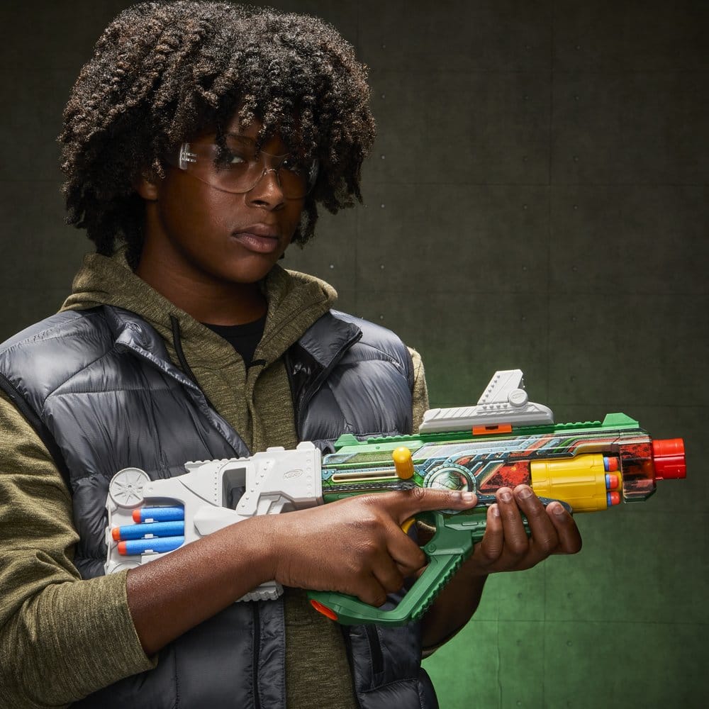 Avengers: Doomsday NERF Dart-Blaster Doctor Doom - Preorder - ETA: 10.11.2026