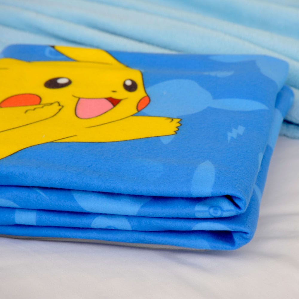 Pokemon Flanell-Fleecedecke Starter Pokemon 130 x 160 cm - Versand: 5-7 Tage nach Bestellung