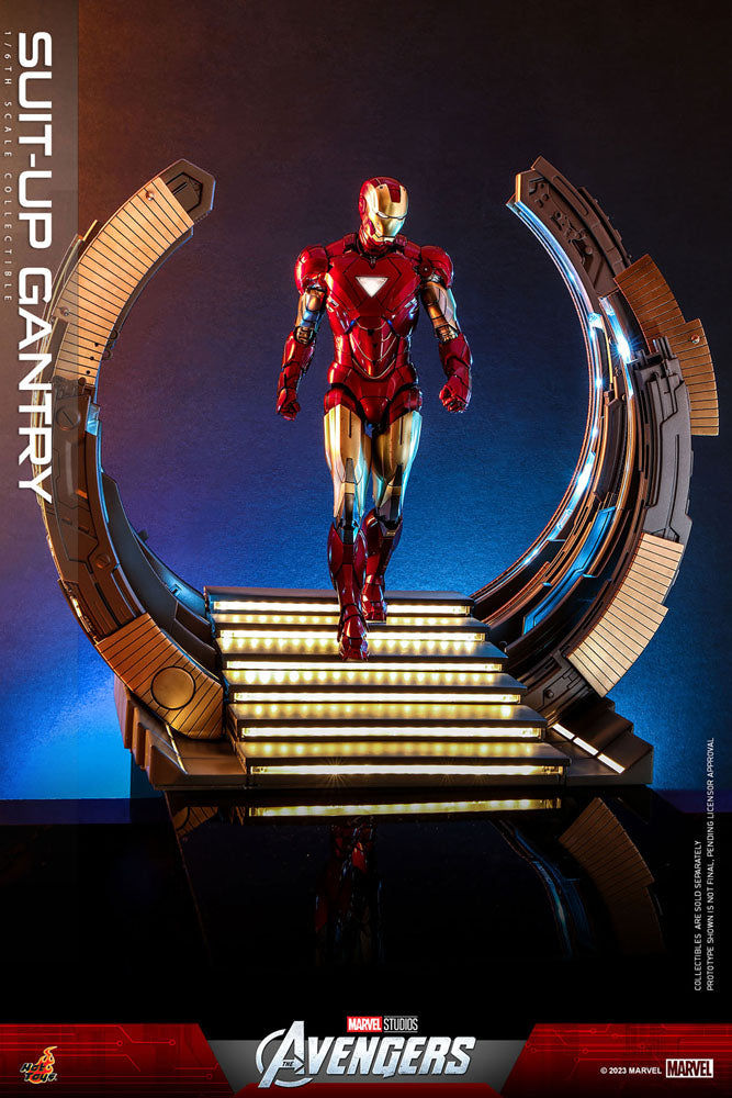 Marvel's The Avengers Accessories Collection Series Zubehör-Set Iron Man Suit-Up Gantry - Versand: 5-7 Tage nach Bestellung