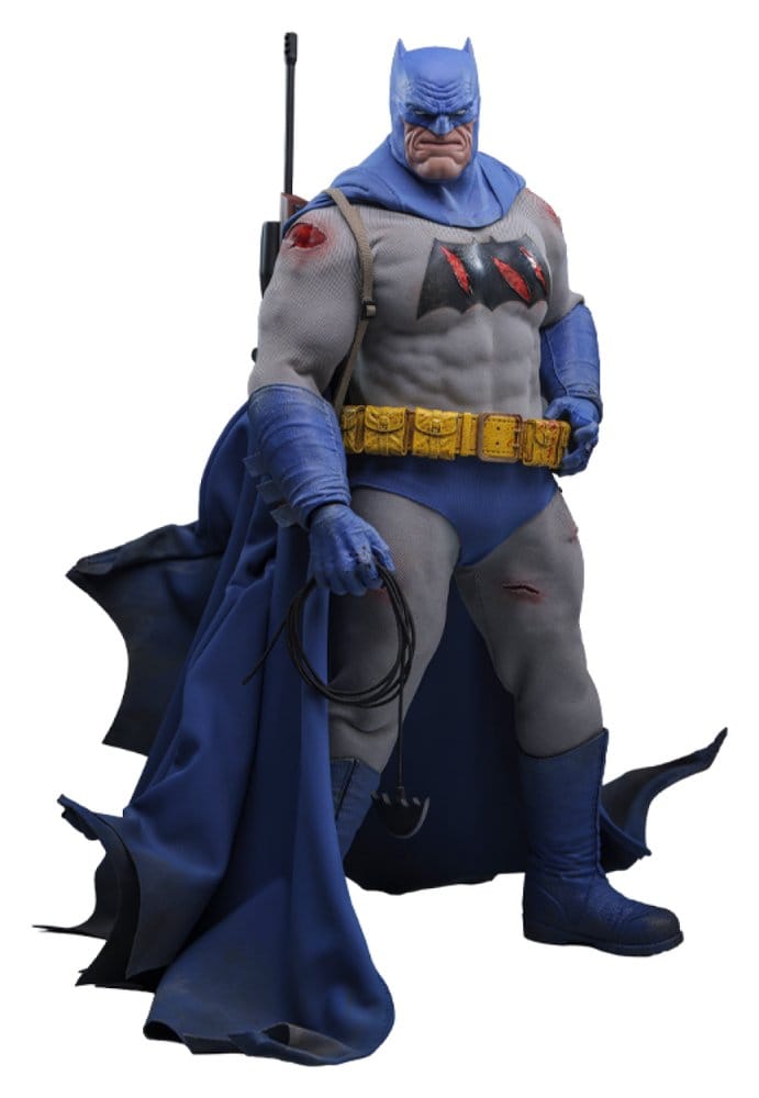 Batman: The Dark Knight Returns Comic Masterpiece Actionfigur 1/6 Batman (Battle Damaged Version) 32 cm - Preorder - ETA: 25.06.2027