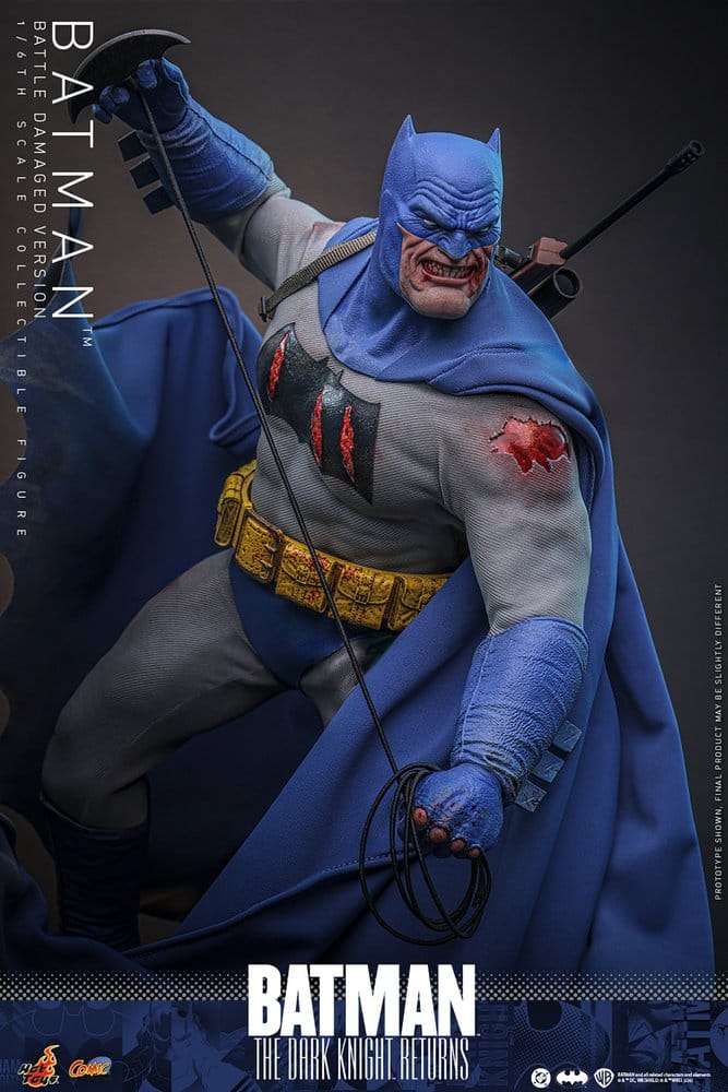 Batman: The Dark Knight Returns Comic Masterpiece Actionfigur 1/6 Batman (Battle Damaged Version) 32 cm - Preorder - ETA: 25.06.2027
