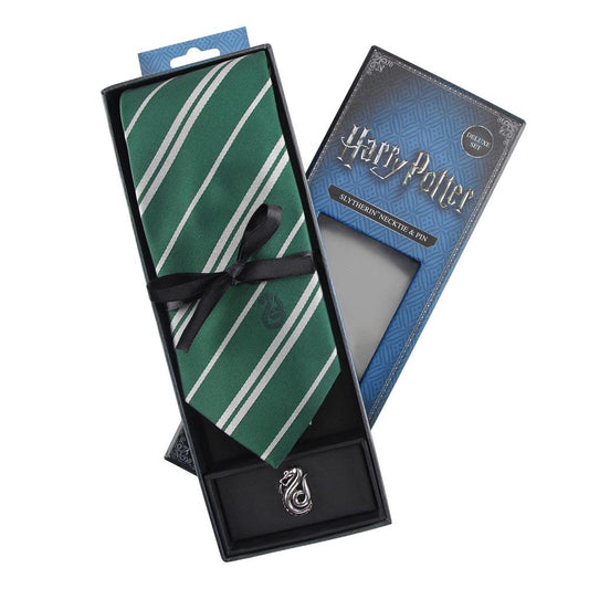 Harry Potter Krawatte & Ansteck-Pin Deluxe Box Slytherin - Versand: 5-7 Tage nach Bestellung