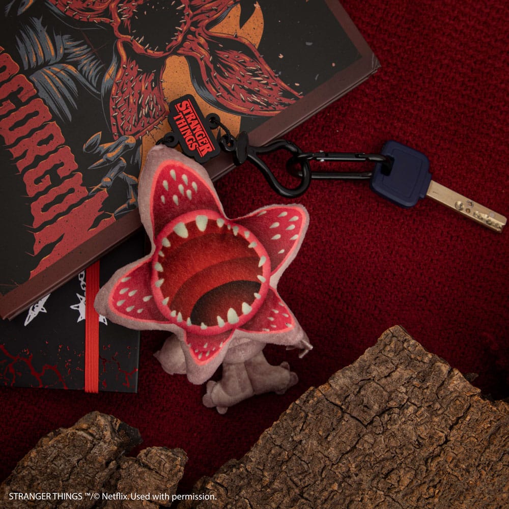 Stranger Things: Demogorgon Plush Keychain - Versand: 5-7 Tage nach Bestellung