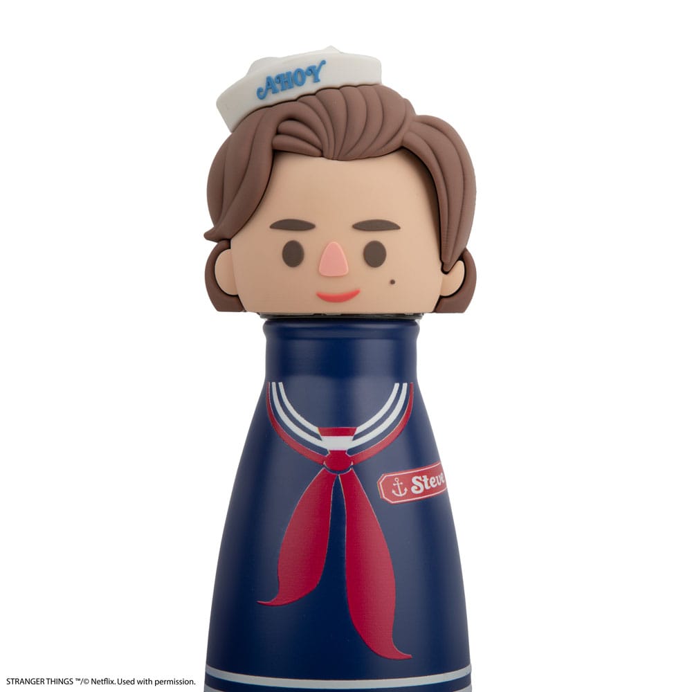 Stranger Things Wasserflasche Scoops Ahoy Steve 500 ml - Preorder - ETA: 27.10.2025