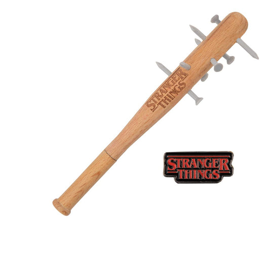 Stranger Things Stachelige Schlägerkugelschreiber & Stranger Things Anstecknadel  - Preorder - ETA: 27.10.2025