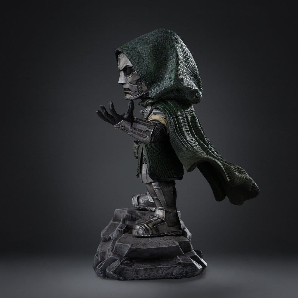 Avengers: Doomsday MiniCo Statue Doctor Doom 15 cm - Preorder - ETA: 31.10.2026