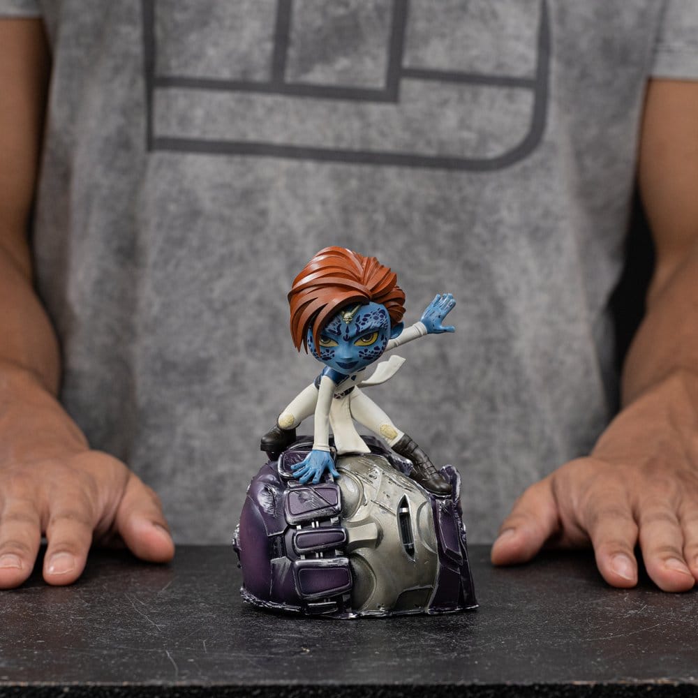 Avengers: Doomsday MiniCo Minifigur Mystique (Raven Darkhölme) 16 cm - Preorder - ETA: 25.02.2027