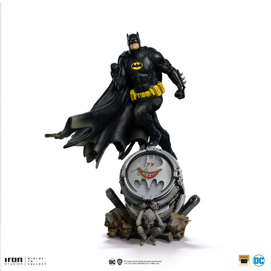 DC Comics BDS Art Scale Statue 1/10 Batman Deluxe (Black Version Exclusive) heo EU Exclusive 30 cm - Versand: 5-7 Tage nach Bestellung