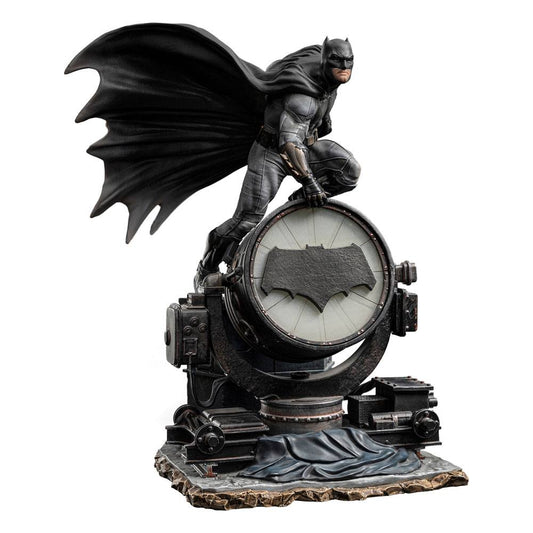 Zack Snyder's Justice League Deluxe Art Scale Statue 1/10 Batman on Batsignal 28 cm - Versand: 5-7 Tage nach Bestellung