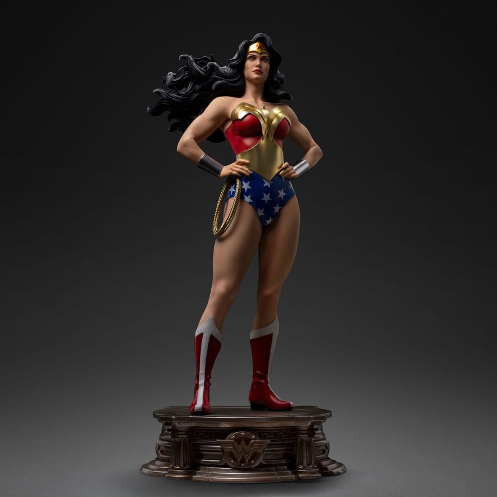 DC Comics Legacy Replica Statue 1/4 Wonder Woman 56 cm - Preorder - ETA: Ende 08.2025