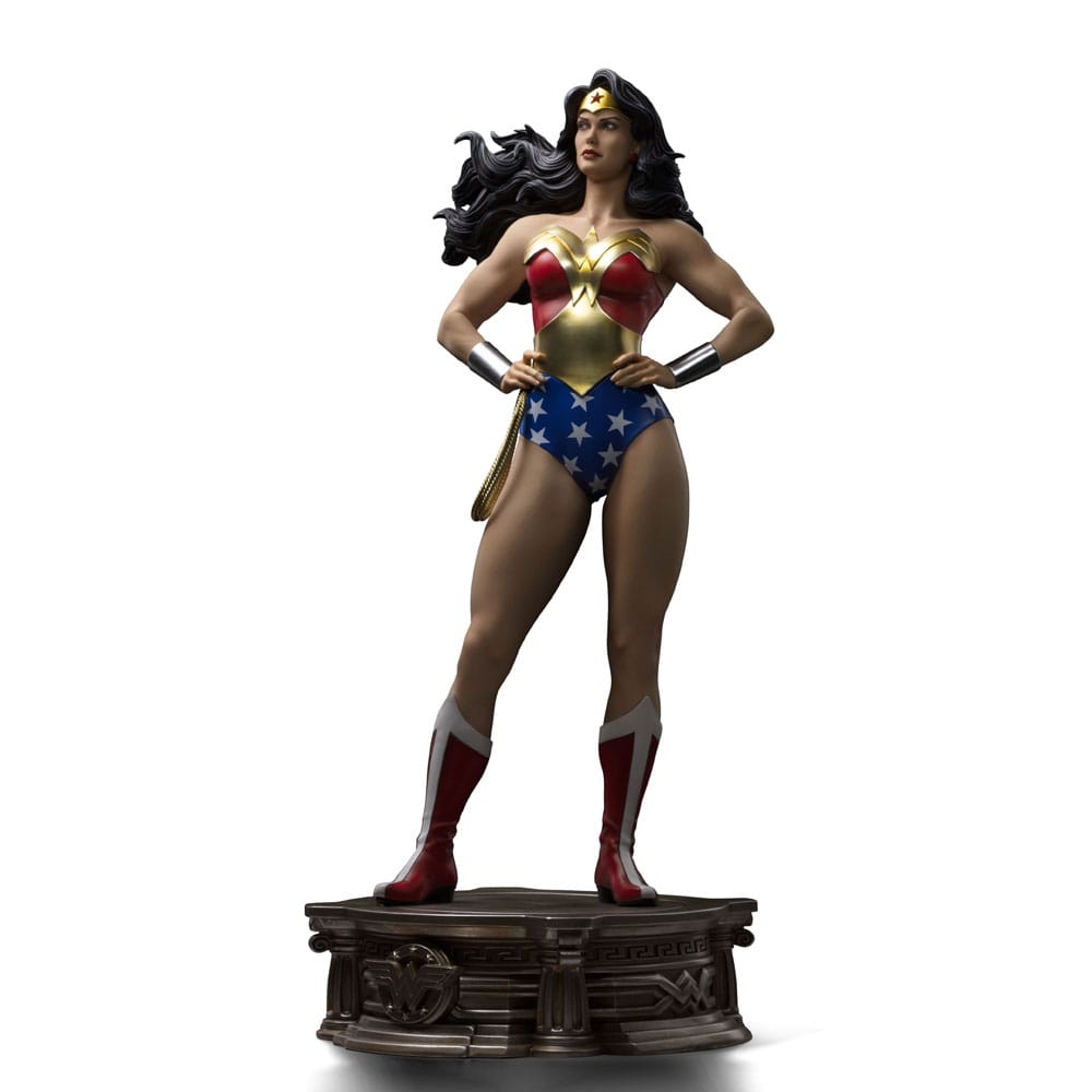 DC Comics Legacy Replica Statue 1/4 Wonder Woman 56 cm - Preorder - ETA: Ende 08.2025