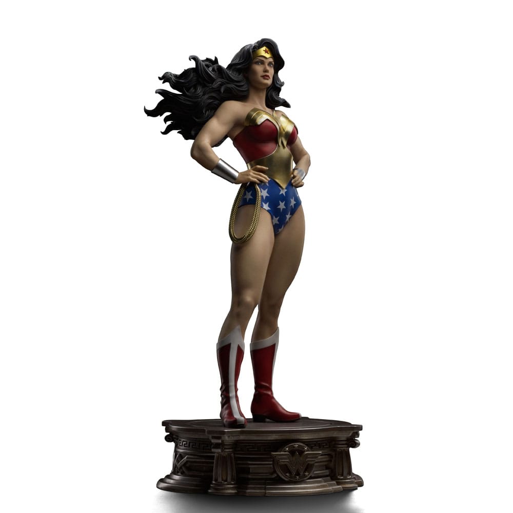 DC Comics Legacy Replica Statue 1/4 Wonder Woman 56 cm - Preorder - ETA: Ende 08.2025