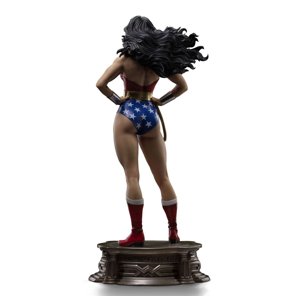 DC Comics Legacy Replica Statue 1/4 Wonder Woman 56 cm - Preorder - ETA: Ende 08.2025