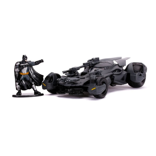 Justice League Hollywood Rides Diecast Modell 1/32 Batmobil mit Figur - Preorder - ETA - Anfang 04.2025