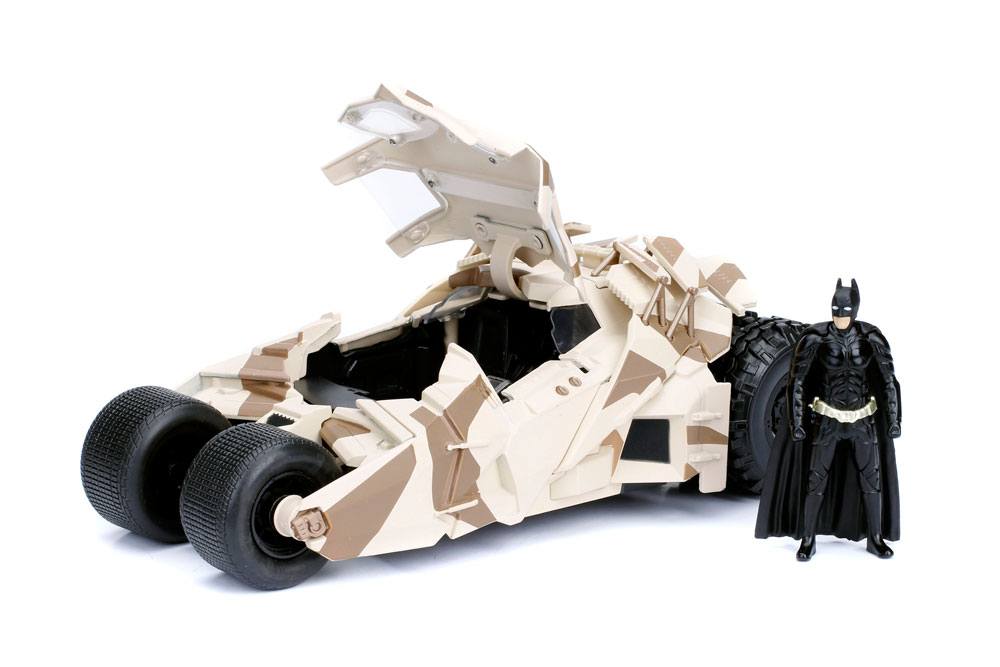 Batman The Dark Knight Diecast Modell 1/24 2008 Batmobile Camo mit Figur