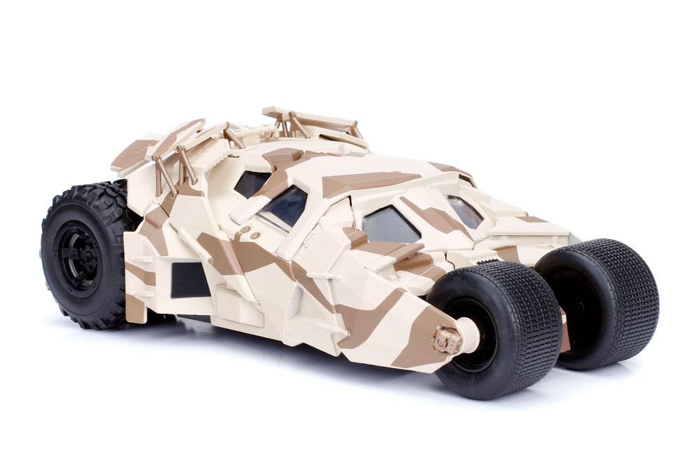 Batman The Dark Knight Diecast Modell 1/24 2008 Batmobile Camo mit Figur