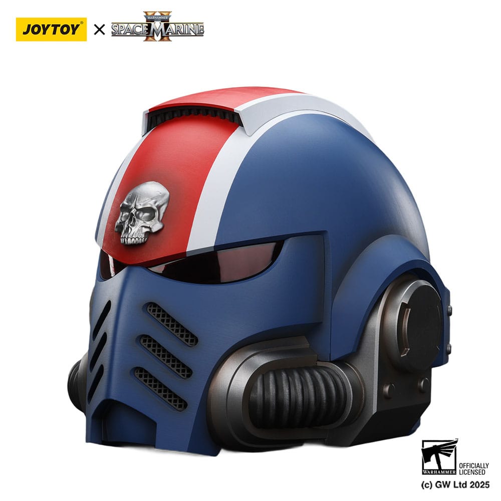 Warhammer 40,000: Space Marine 2 Replik Ultramarines Lieutenant Titus Helm 30 cm      - Preorder - ETA: 26.01.2026