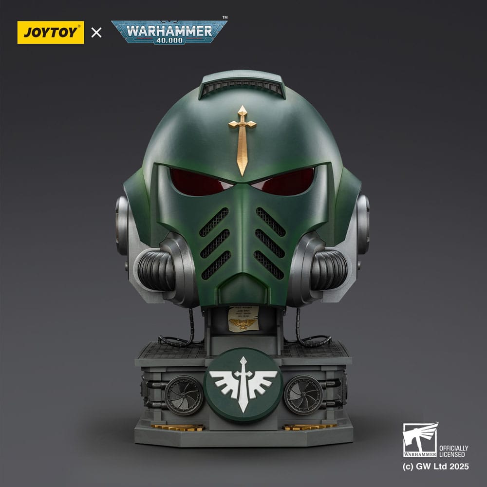 Warhammer 40,000: Dark Angels MkX Helmet & Display Stand 44 cm - Preorder - ETA: 27.07.2026