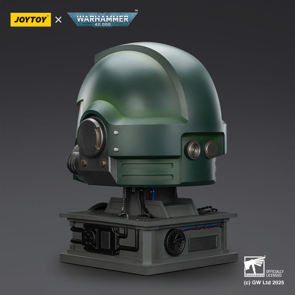 Warhammer 40,000: Dark Angels MkX Helmet & Display Stand 44 cm - Preorder - ETA: 27.07.2026