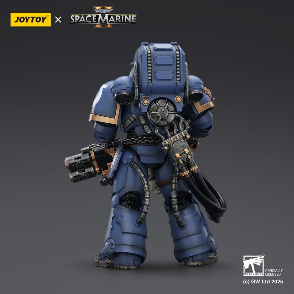 Warhammer 40,000: Space Marine 2 Actionfigur Ultramarines Heavy Artificer Armor with Relic Multi-Melta 13 cm - Preorder - ETA: 25.04.2026
