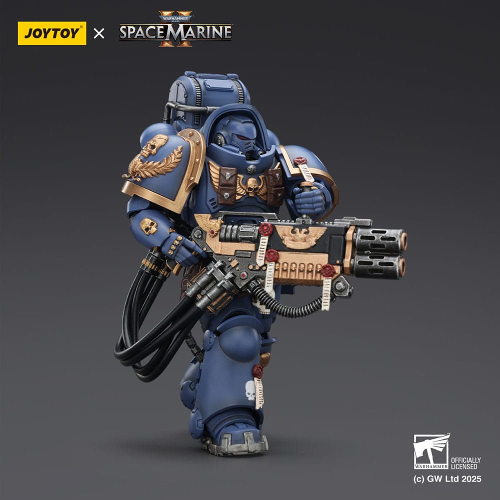 Warhammer 40,000: Space Marine 2 Actionfigur Ultramarines Heavy Artificer Armor with Relic Multi-Melta 13 cm - Preorder - ETA: 25.04.2026