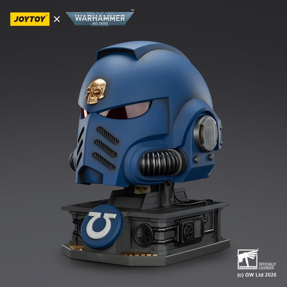 Warhammer 40,000 Captain MkX Helmet & Display Stand Ultramarines 44 cm - Preorder - ETA: 25.09.2026