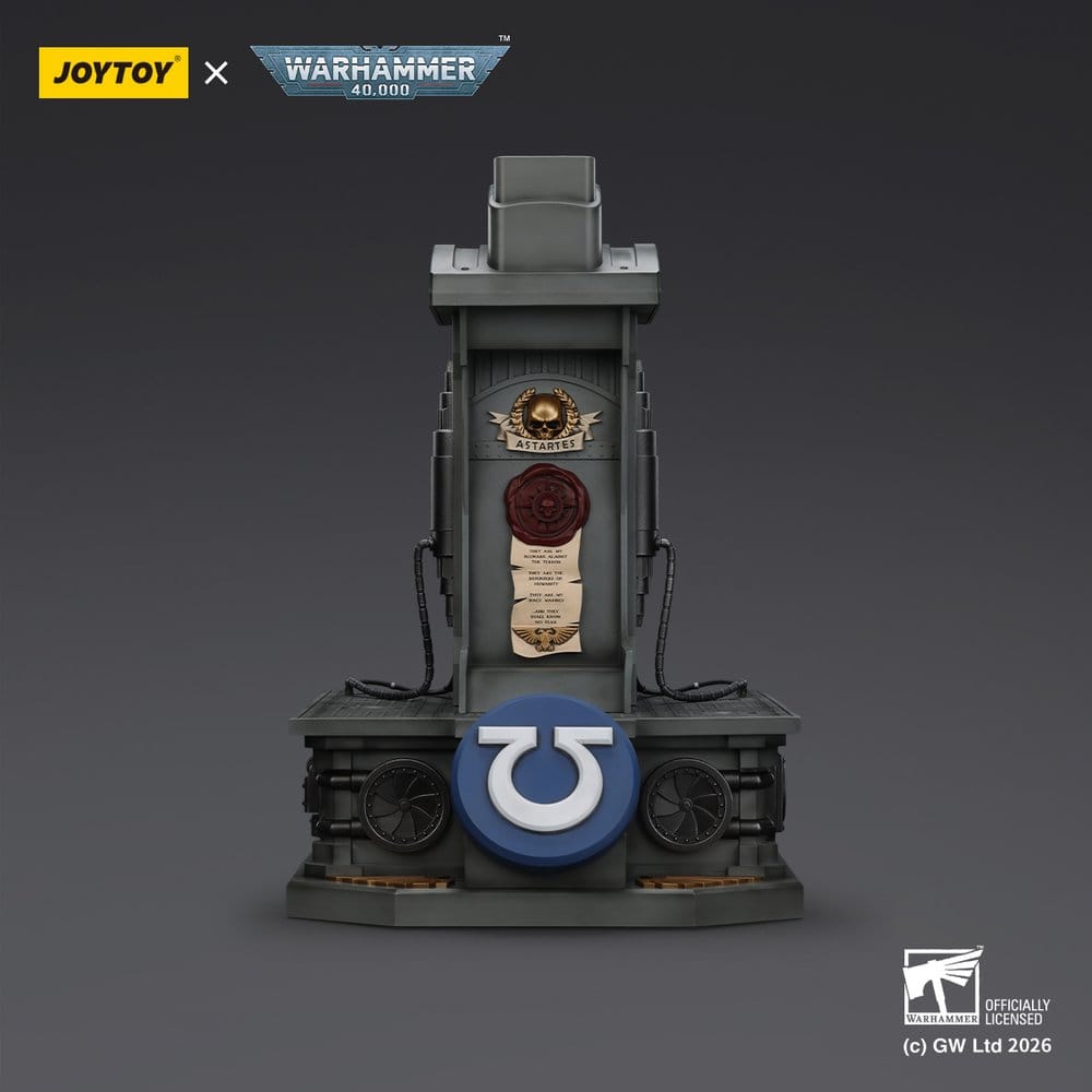 Warhammer 40,000 Captain MkX Helmet & Display Stand Ultramarines 44 cm - Preorder - ETA: 25.09.2026