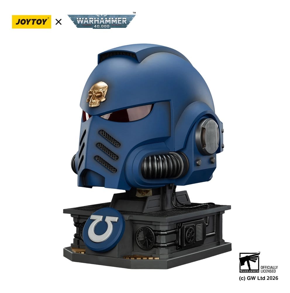 Warhammer 40,000 Captain MkX Helmet & Display Stand Ultramarines 44 cm - Preorder - ETA: 25.09.2026