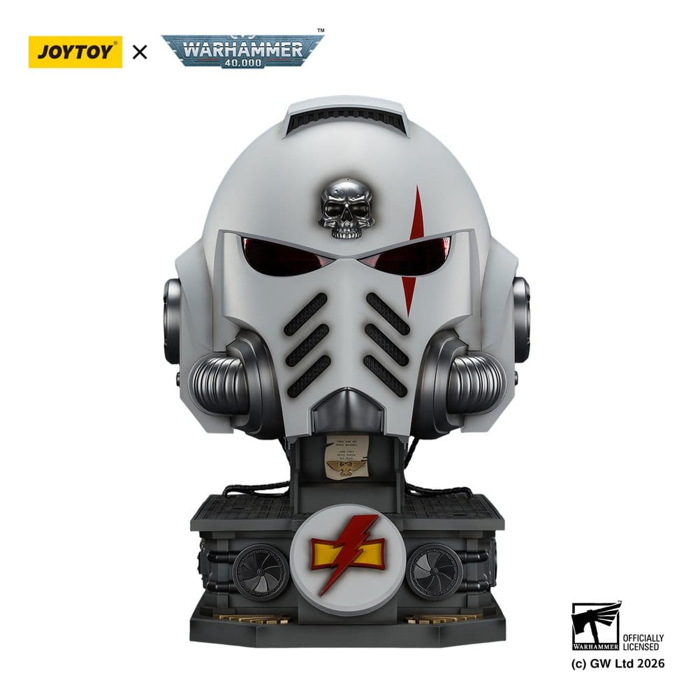 Warhammer 40,000 Helm mit Display-Ständer White Scars MkX 44 cm - Preorder - ETA: 23.10.2026
