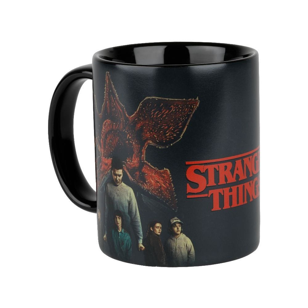 Stranger Things Tasse mit Thermoeffekt Team 320 ml   - Preorder - ETA: 24.09.2025