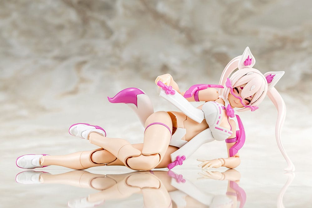 Megami Device Plastic Model Kit 1/1 Asra Nine-Tails Matsuri 14 cm - Versand: 7 Tage nach Bestellung
