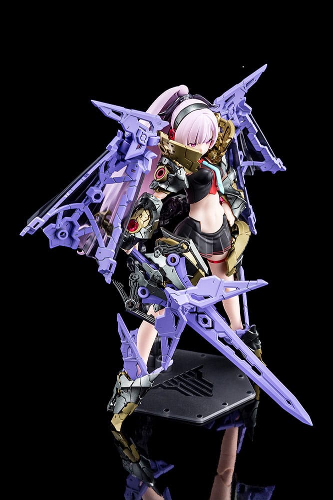 Megami Device Plastic Model Kit 1/1 Buster Doll Paladin Darkness Claw 17 cm       - Versand: 7 Tage nach Bestellung