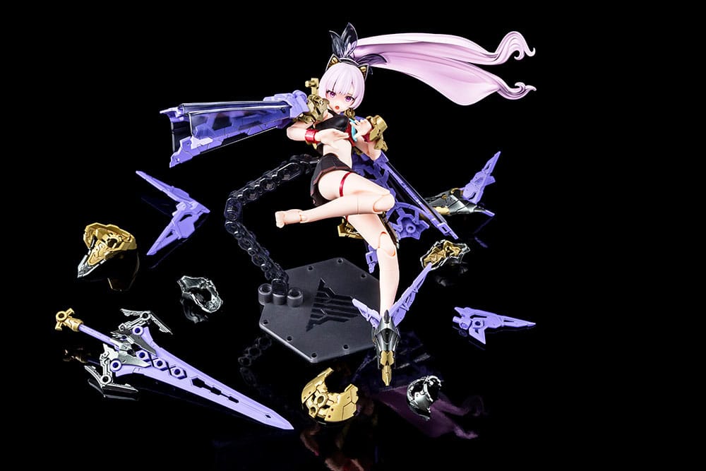 Megami Device Plastic Model Kit 1/1 Buster Doll Paladin Darkness Claw 17 cm       - Versand: 7 Tage nach Bestellung