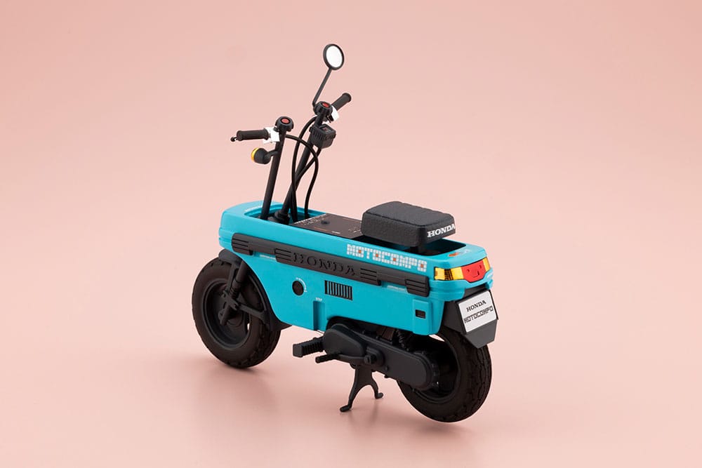 Megami Device Buster Doll Series Plastic Model Kit 1/1 Knight Alice with Honda AB12 Motocompo 15 cm  - Preorder - ETA: 25.06.2026