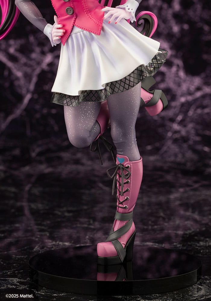 Monster High Bishoujo PVC Statue 1/7 Draculaura 26 cm - Versand: 7 Tage nach Bestellung