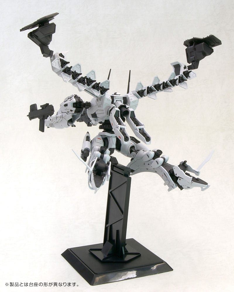 Armored Core Plastic Model Kit 1/72 Lineark White-Glint & V.O.B Set (Reproduction) 16 cm - Preorder - ETA: 25.03.2027