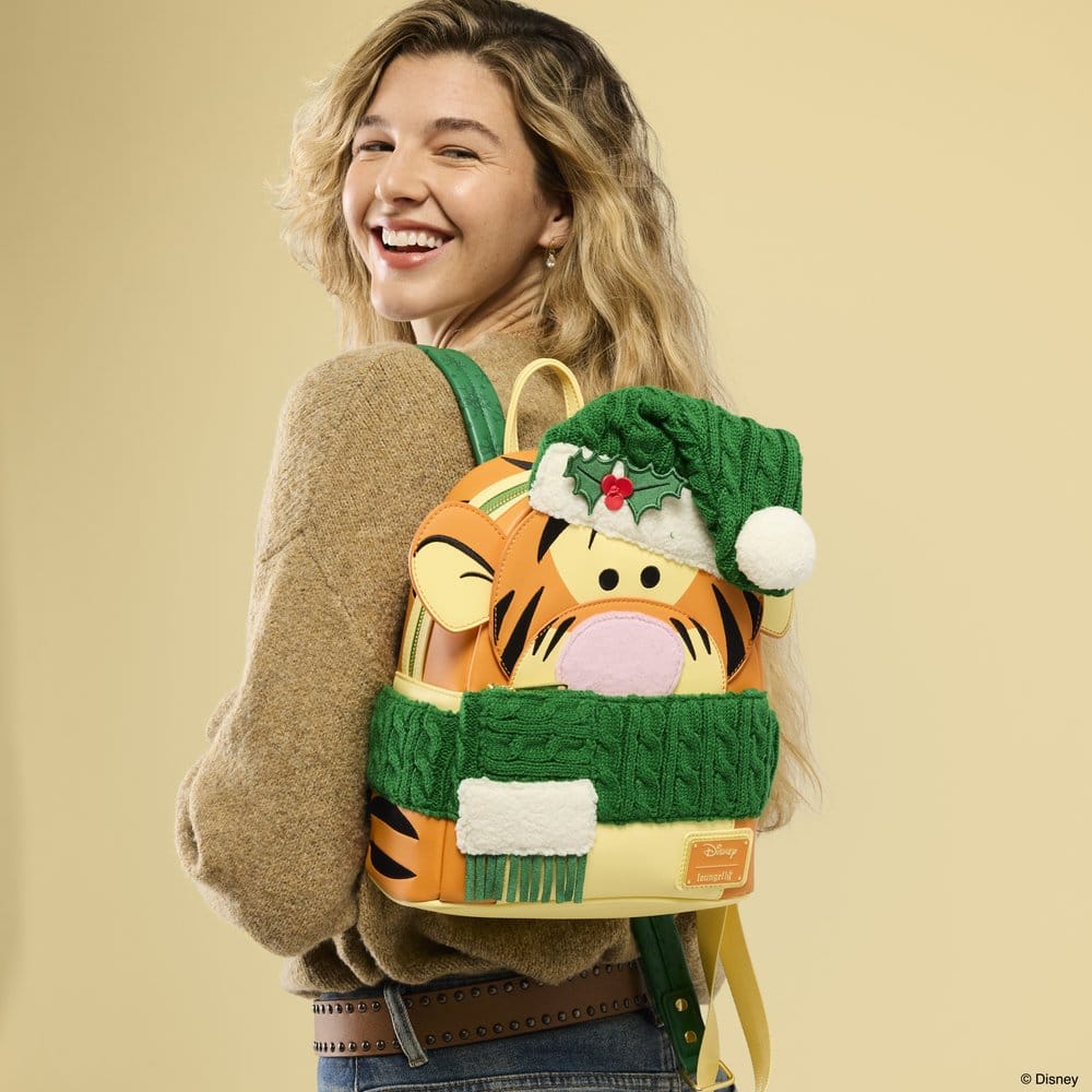 Winnie Puuh by Loungefly Mini Rucksack Holiday - Preorder - ETA: 20.10.2026