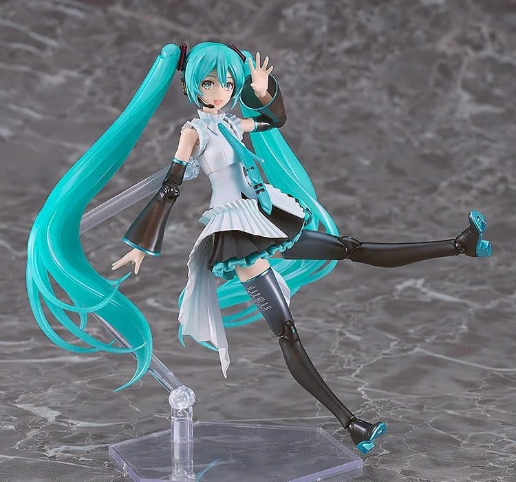 Character Vocal Series 01: Hatsune Miku Plamatea Plastic Model Kit Happy 16th Birthday Ver. 16 cm - Preorder - ETA: 25.11.2026