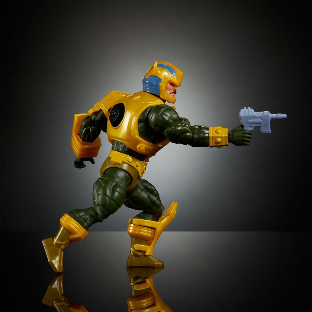 Masters of the Universe x Transformers Actionfigur Bumblebee Armor Man-At-Arms heo European Exclusive 14 cm - Versand: 5-7 Tage nach Bestellung