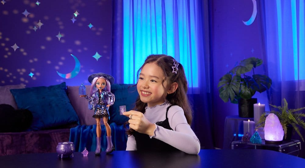 Monster High Moonspell Magic Puppe Layla Stone - Versand: 7 Tage nach Bestellung
