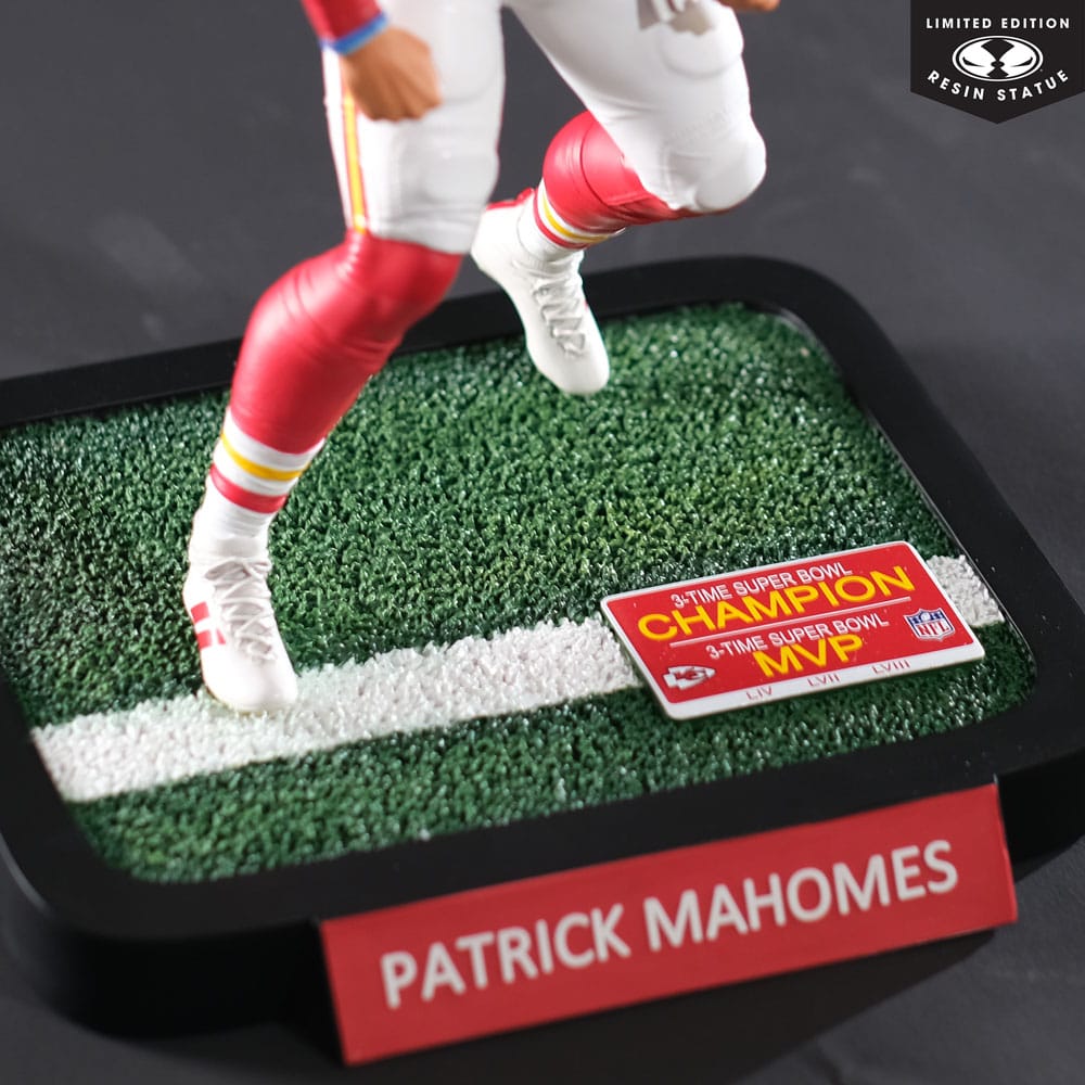 NFL Kansas City Chiefs Statue 1/6 Patrick Mahomes 30 cm - Preorder - ETA: 25.03.2026
