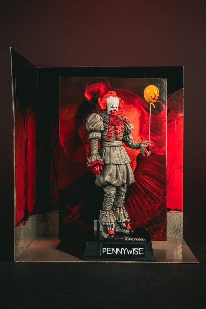 Es Welcome to Derry Movie Maniacs Figur Pennywise (Bloody) 16 cm - Versand: 7 Tage nach Bestellung