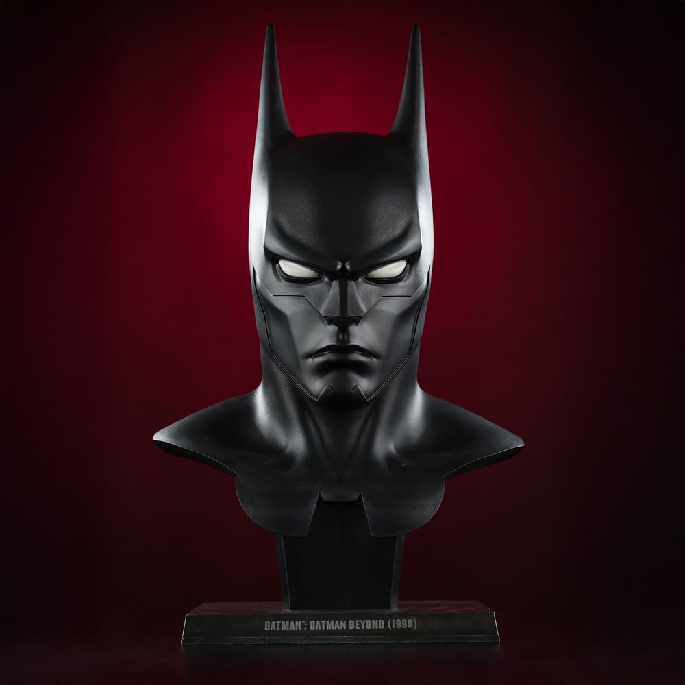 Batman DC Direct Replik 1/1 Batman Beyond Maske 58 cm - Preorder - ETA: 25.03.2027