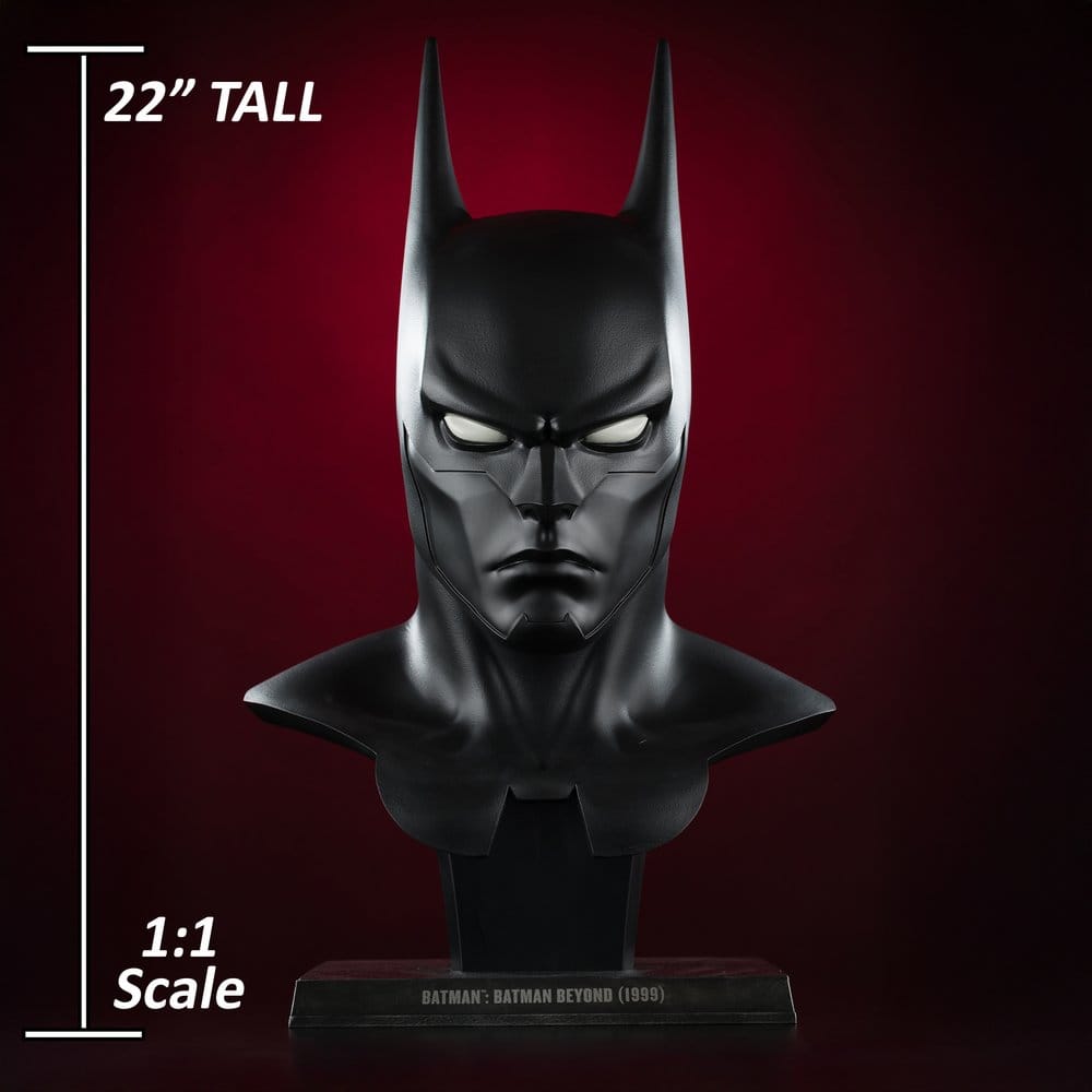 Batman DC Direct Replik 1/1 Batman Beyond Maske 58 cm - Preorder - ETA: 25.03.2027
